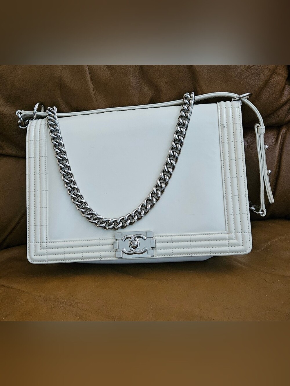 Chanel Boy Cream Leather High-End Luxury Chain Shoulder Bag (LIMITED EDITION)